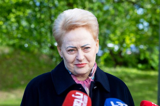 D. Grybauskaitė Rugsėjo 1-ąją kreipėsi į moksleivius: palinkėjo dviejų svarbių dalykų