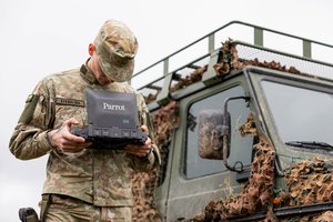 KAM siūlo be viešųjų pirkimų reikalavimų leisti įsigyti radarų ir dronų perėmėjų