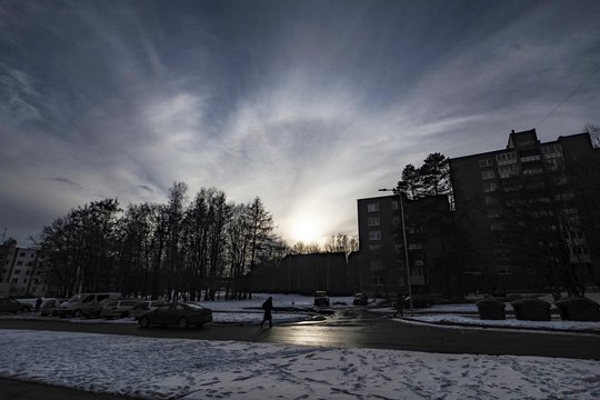Ispūdingasis žiedas aplink Saulę: kas tai per reiškinys ir kokius orus pranašauja