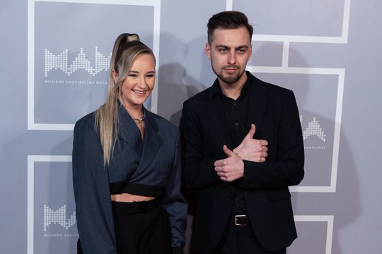 Susituokė atlikėja Rūta Loop ir jos mylimasis Edgaras