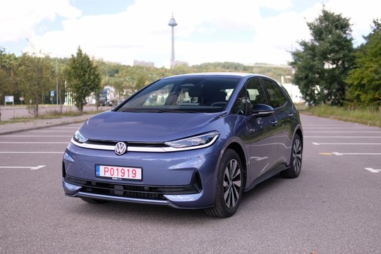  „Volkswagen ID.3“ testas: senos naujo automobilio bėdos gali atbaidyti ir ištikimiausią markės gerbėją