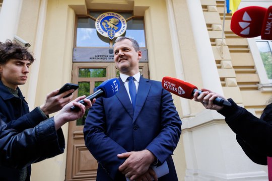 ELTA glaustai: VRK sprendimas dėl G. Palucko, Vilniuje atidarytas ląstelių terapijos centras