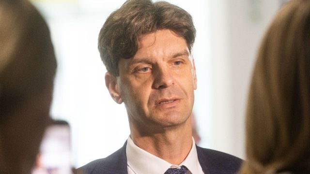 „Kinija mus stebi“: I. Vėgėlė – apie santykių gerinimą ir planuojamą vizitą į Briuselį