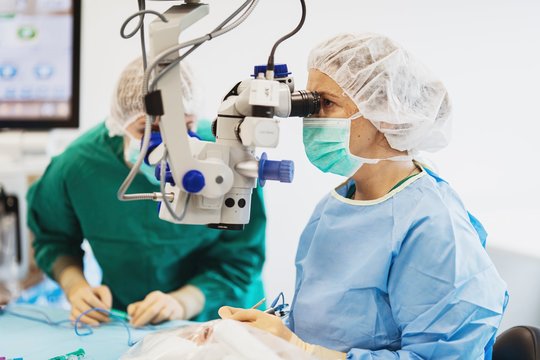 Pažangus kataraktos gydymas padėjo 76-erių kaunietei susigrąžinti ryškų regėjimą