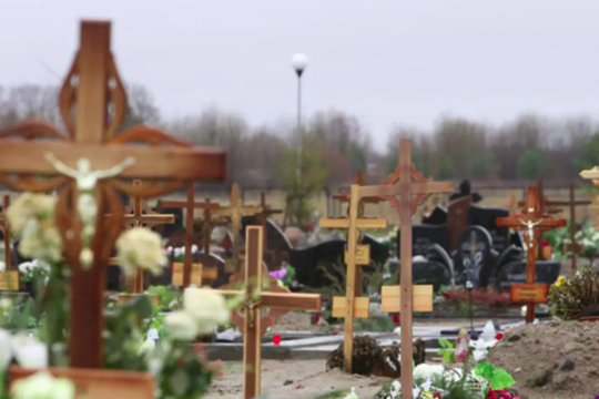 Suniokotos kapavietės detektyvas: valdiškoms įstaigoms nepadėjus, pagalbos tikisi iš teisėsaugos