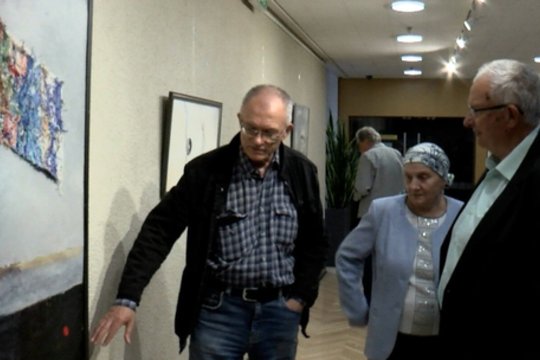 Vyriausybės rūmuose atidaryta P. Vaitiekūno darbų paroda: prie tapybos grįžo vardan kilnaus tikslo