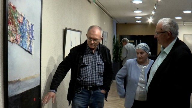 Vyriausybės rūmuose atidaryta P. Vaitiekūno darbų paroda: prie tapybos grįžo vardan kilnaus tikslo