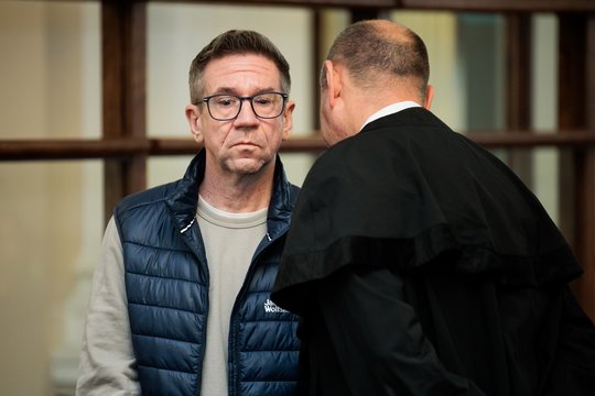 „Snoro“ bylos teisme – V. Antonovo kalbos: pažėrė skambių pasiteisinimų