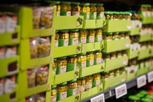 Dar daugiau produktų pigiau: „Lidl“ mažina nuolatines konservuotų ir marinuotų gaminių kainas