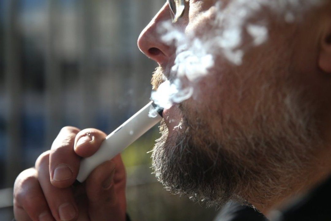 S. Čaplinskas, A. Bagdonas, J. Poderis: ar drausti saldainių skonio cigaretes?