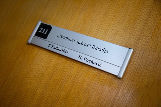 ELTA glaustai: kratos pas „aušriečius“, rusiškų grūdų tranzitas, penkiolikmečių pasiekimai