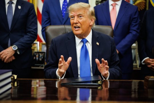 D. Trumpas sureagavo į rinkimus Vokietijoje