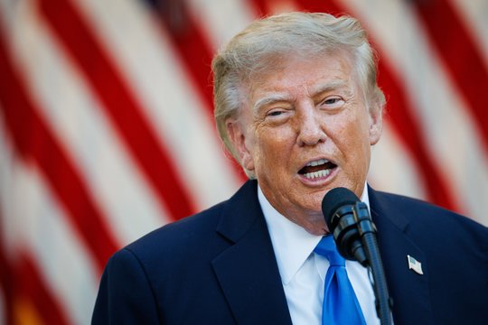 „Pietų Parkas“ dar kartą įgėlė D. Trumpui: pasiuntė kandžią žinutę