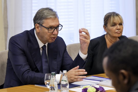 A. Vučičius paleido Serbijos parlamentą ir paskelbė pirmalaikius rinkimus