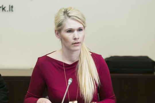 Konservatoriai kreipėsi į VRK ir Advokatų tarybą dėl L. Matjošaitytės ryšių su „Nemuno aušra“