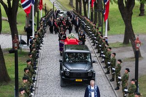 Norvegija atsisveikino su „tautos seneliu“ karaliumi Haraldu V