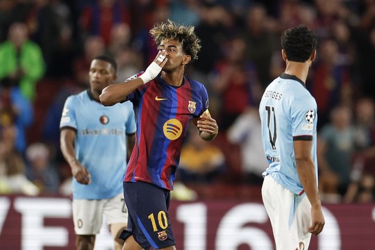 „Barcelona“ Čempionų lygoje startavo įspūdingu įvarčių festivaliu