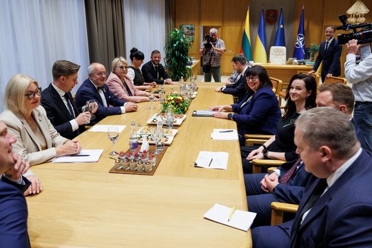 Aiškėja Vyriausybės rengiamo Šeimos paketo detalės: M. Sinkevičius įvardijo, kiek lėšų tai pareikalaus