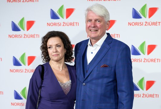 TV prodiuseris Saulius Bartkus praskleidė asmeninio gyvenimo šydą: žmoną išsirinko vos 17-os