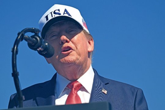 Ar nauju pažadu D. Trumpas papirks rinkėjus? Tokiam planui prireiktų 1,3 trilijono dolerių