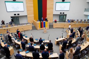 ELTA glaustai: Seimo rudens sesijos pradžia, ESO vadovo pasitraukimas, seksualinių nusikaltėlių registras