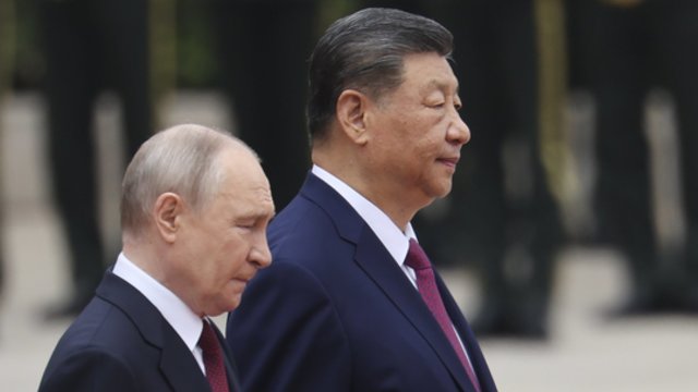 V. Putinas atvyko į Indijoje vyksiantį BRICS viršūnių susitikimą: planuose – pokalbis su Xi Jinpingu