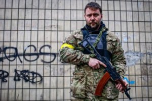 Iš Aukščiausio Teismo į frontą: čia tavo statusas nieko nereiškia