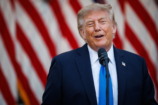Donaldas Trumpas sukėlė nuostabą: nustebino išvaizdos pokyčiais