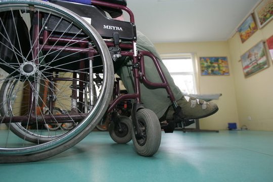 Reikalauja užtikrinti valstybės pagalbą žmonėms su sunkia ir kompleksine negalia