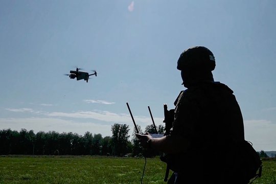 Rusijai toliau atakuojant – Ukrainos dėmesys oro gynybai ir pilotų parengimui