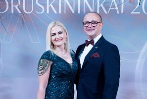 Skaudžią dukros diagnozę išgirdęs R. Malinauskas paviešino šeimos nuotrauką: dalyvavo prasmingame ėjime