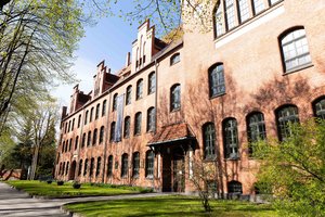 Klaipėdos universitetui valstybė perleis valdyti Botanikos sodo mokslo pastatą