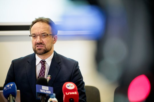 G. Šimkui klausimų nebelieka: „Man akivaizdu, kad infliacijos rizikos yra aiškiai padidėjusios“