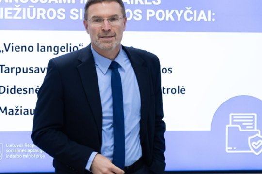 SAM ministras žada pristatyti veiksmų planą dėl atlyginimų didinimo: 7 proc. slaugytojų negauna MMA