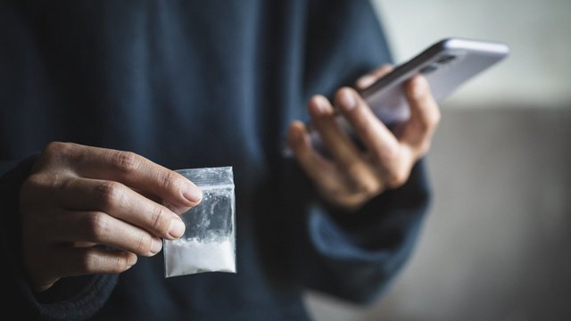 Narkotikų vartojimas Lietuvoje auga: specialistai įspėja apie naują pavojų