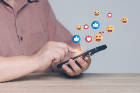 Socialiniai tinklai įpratina prie nuolatinės stimuliacijos: ką daryti, kad juose praleistume mažiau laiko