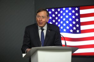 Iš buvusio CŽA vadovo – perspėjimas dėl kito V. Putino taikinio