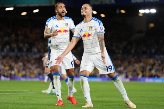 „Leeds United“ po solidžios pergalės pašoko į „Premier“ lygos lyderius