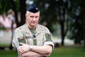 Karinių oro pajėgų vadas: dronas numuštas raketine ginkluote, ieškoma sprogmenų