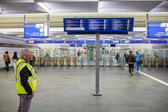 Dalyje Nyderlandų beveik paralyžiuotas traukinių eismas: įtariama diversija