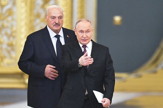 Besitęsiant karui Ukrainoje – reikšmingas Rusijos žingsnis Baltarusijoje