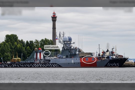Siekdami paslėpti laivą nuo dronų, rusai pasitelkė Trečiojo Reicho naudotą metodą