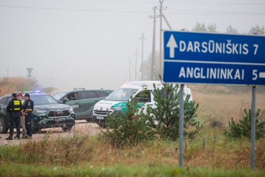 Ar Lietuva pasirengusi atremti keliolikos dronų grėsmę? Prezidentas sako tai sudėtingas reikalingas