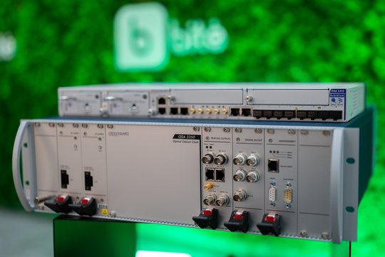 Rusijos GPS trikdžiams suvaldyti Lietuvos bendrovė įsigijo atominį laikrodį