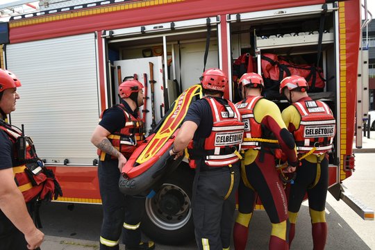 Maudymosi sezonas baigėsi, tačiau nelaimės vandenyje nesibaigia: „Sunkiausia – nežinomybė ir kiekviena prarasta sekundė“