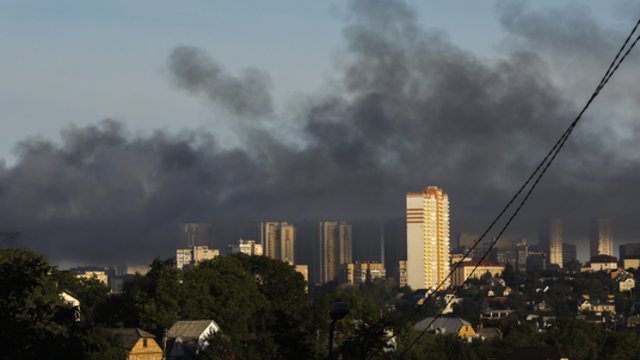 Griausmingi rusų smūgiai Ukrainoje: neišvengta sužeistų, tarp kurių yra vaikų