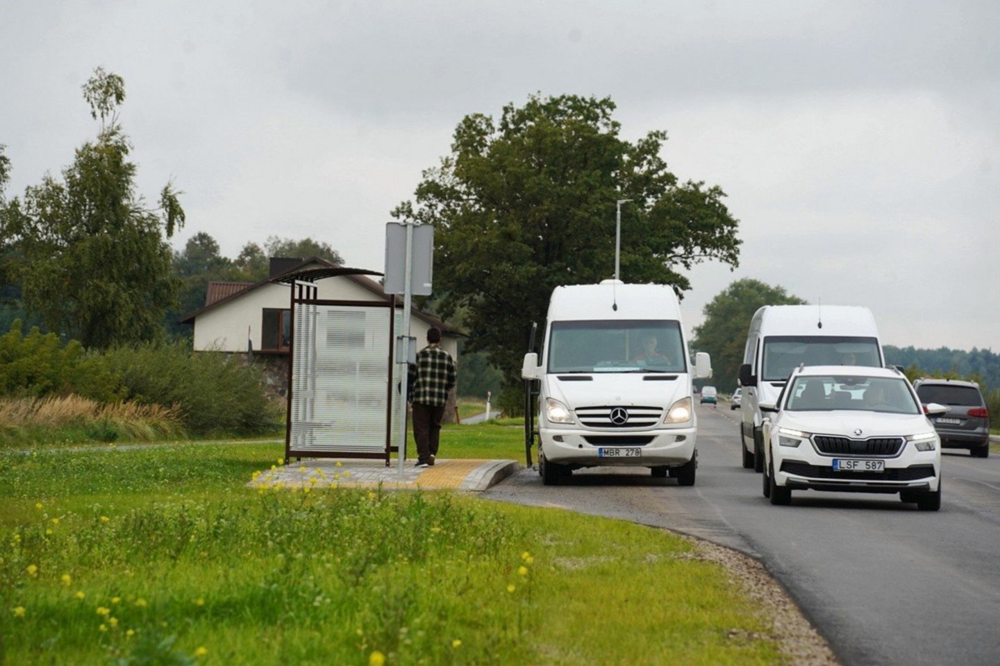 Įvažiavimas į Velžį po rekonstrukcijos.<br> Ž. Večiorkutės, R. Ančerevičiaus/jp.lt nuotr.