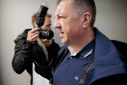 „Net nepasakyčiau, kad nuogi vaikai, bet be drabužių“: teisme – kunigo R. Peciuno pareiškimai