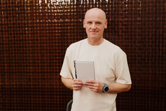 Su žmonėmis iš Mianmaro susidraugavęs aktorius Juozas Gaižauskas susidomėjo jų šalimi: „Kuo daugiau skaičiau, tuo baisiau darėsi“