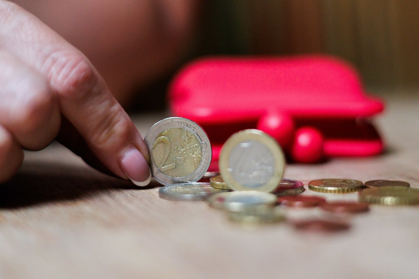 Tauragės apylinkės teismo Tauragės rūmuose Jurbarke baudžiamuoju įsakymu nuteistas J. G. viešųjų darbų bausme už vengimą išlaikyti savo keturis nepilnamečius vaikus.<br>V.Skaraičio nuotr.